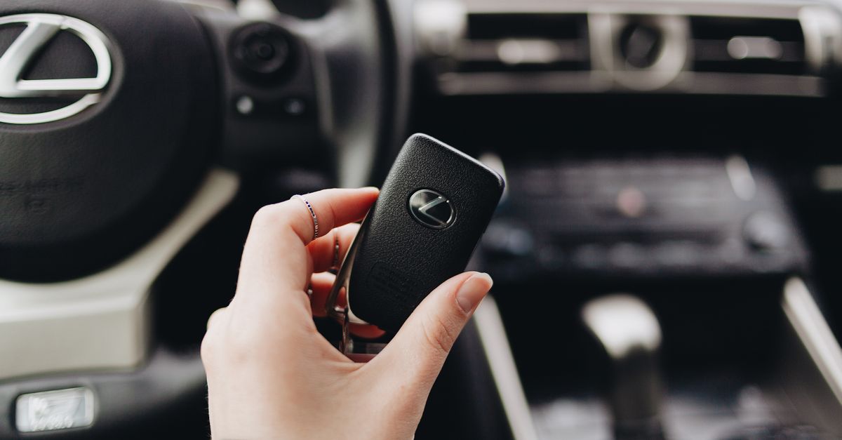 Honda car key fob — Commack Locksmith