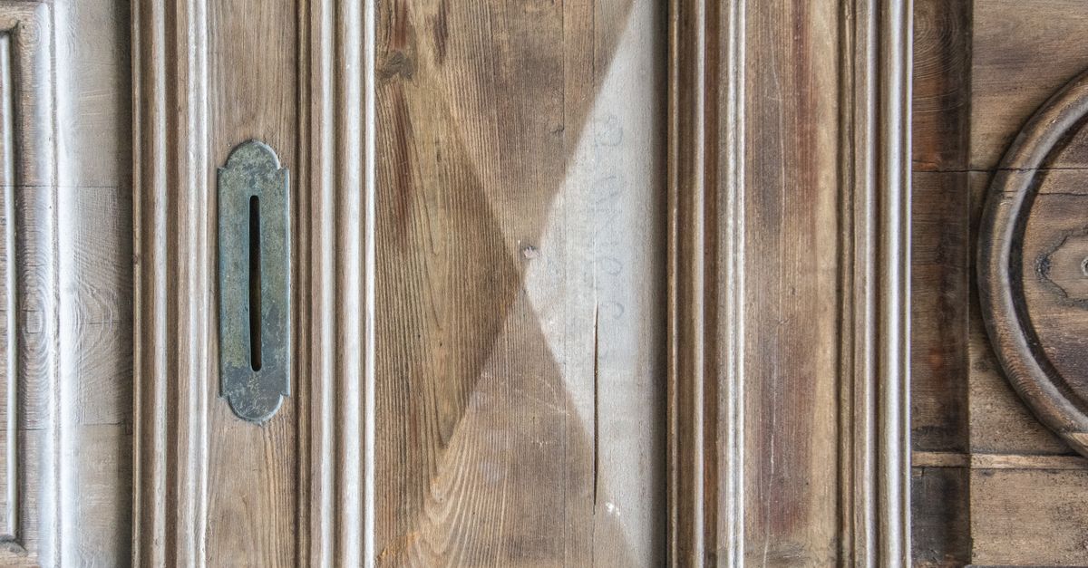 lock cylinder close up — Commack Locksmith