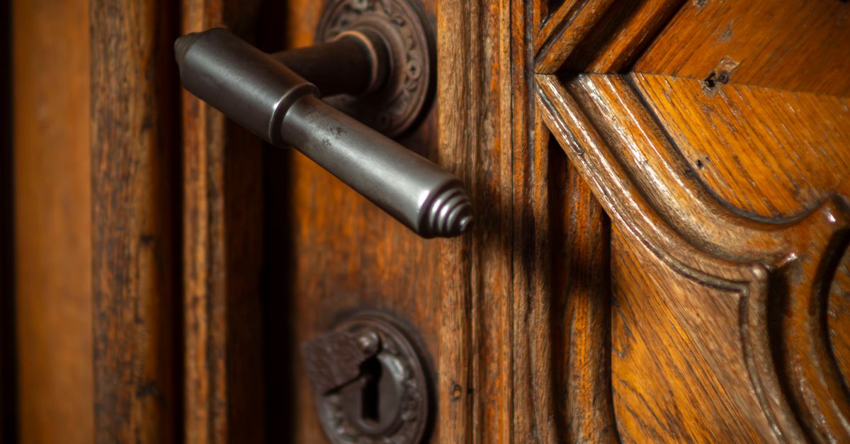 Locked Out of the House? Emergency Locksmith Options and What We Actually Do — Commack Locksmith